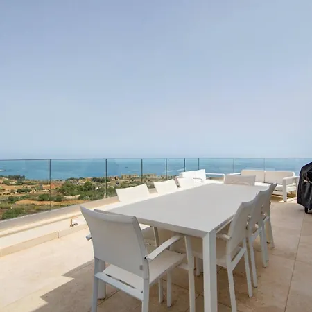 Luxury Penthouse With Private Pool And Sea Views, Sleeps 6 *