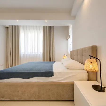 Luxury Penthouse With Private Pool And Sea Views, Sleeps 6