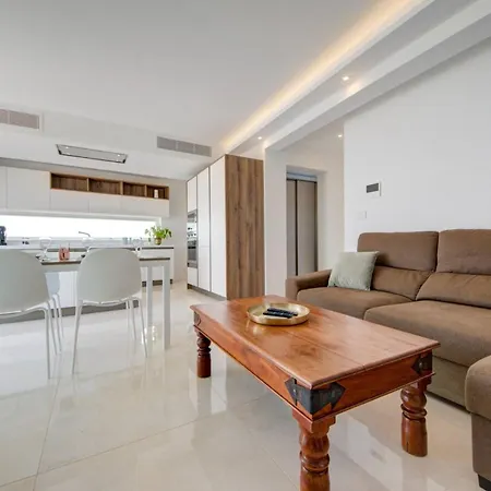 Luxury Penthouse With Private Pool And Sea Views, Sleeps 6